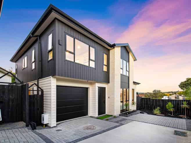 22C Gulf Crest, Bucklands Beach