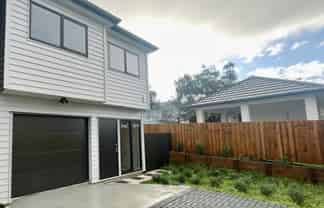 8D Minaret Drive, Bucklands Beach