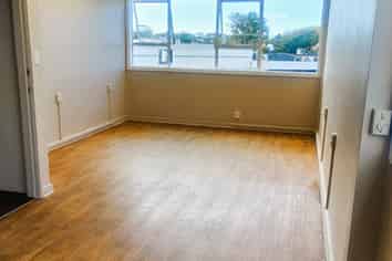 Howick Village Salon or Beauty Space | 36 m2