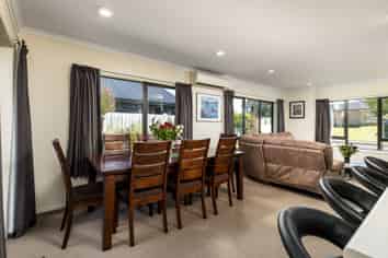 17 Eric Batchelor Place, WAIMATE