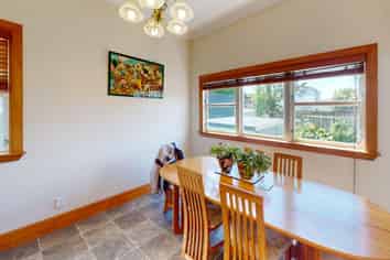 16 Nikau Street, Takaro