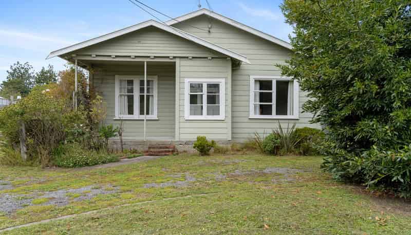 495 High Street South, Carterton