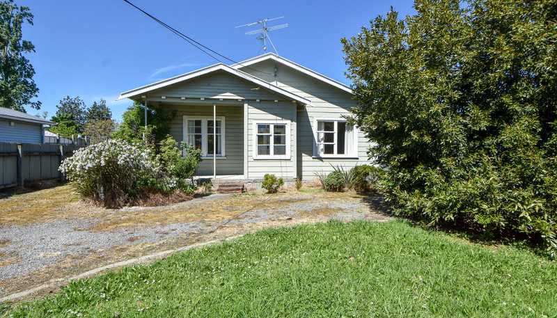 495 High Street South, Carterton