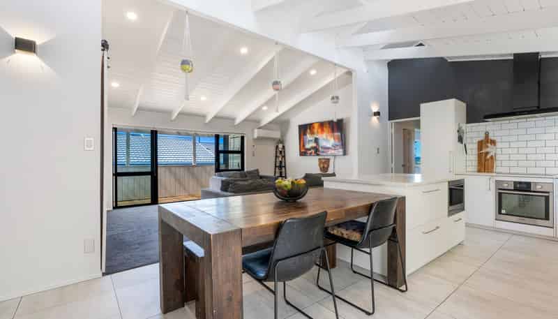 113 Vipond Road, Stanmore Bay