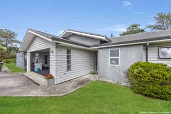 28 Sunstone Crescent, Brown Owl