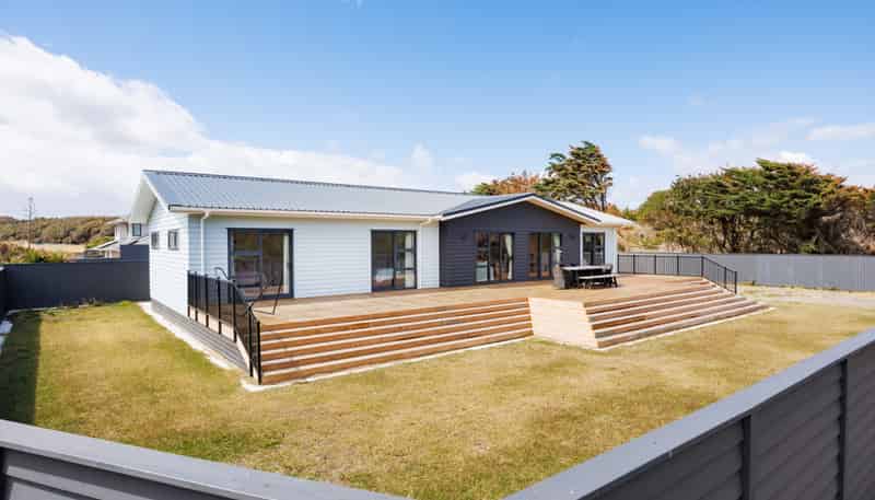 52 Hunia Terrace, Himatangi Beach