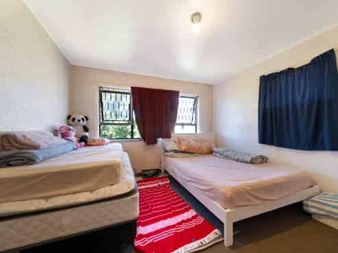 45 Sturges Road, Henderson