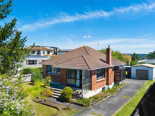 45 Sturges Road, Henderson