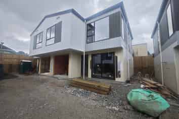 1-8/9 Kaikoura Street, Henderson