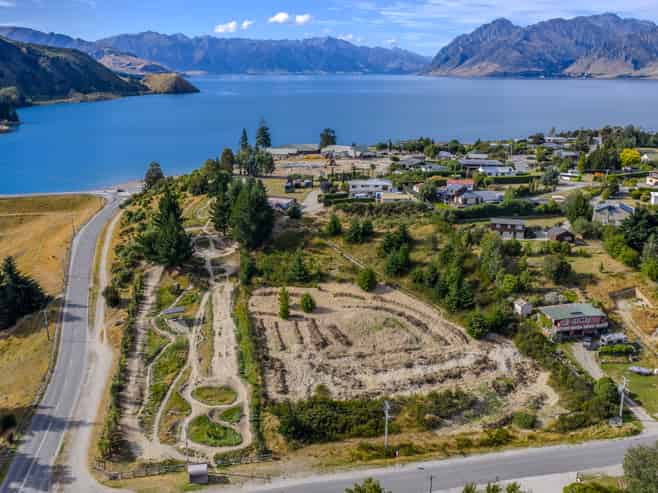 17 Parry Crescent, Lake Hawea