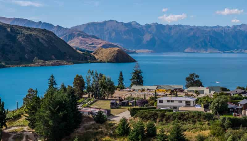 17 Parry Crescent, Lake Hawea