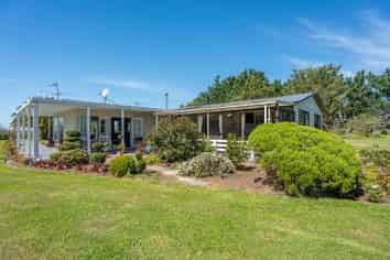 2/442 Glasseys Road, Southbridge