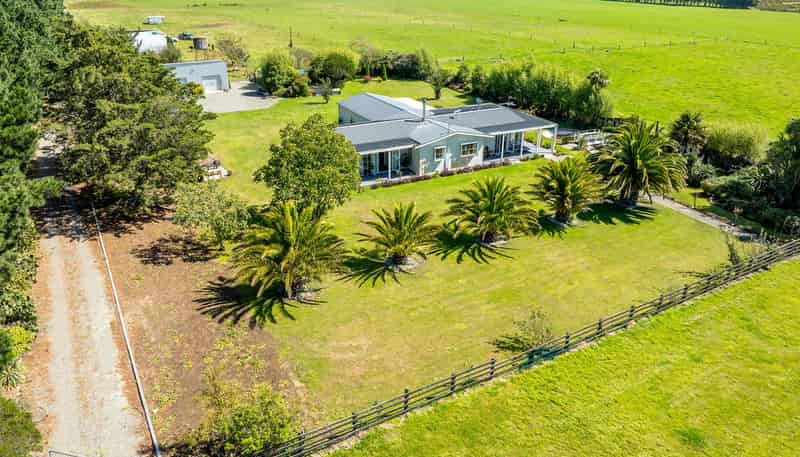 2/442 Glasseys Road, Southbridge