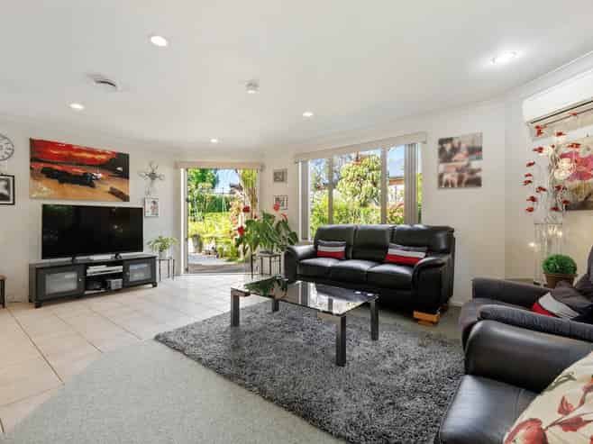 6 Castlehill Court, Wattle Downs