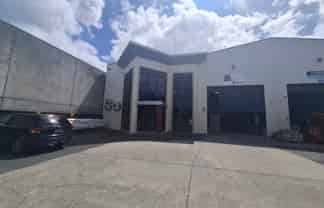 HIGH STUD INDUSTRIAL UNIT