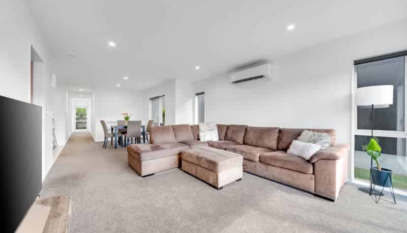 14 Regiment Road, Papakura