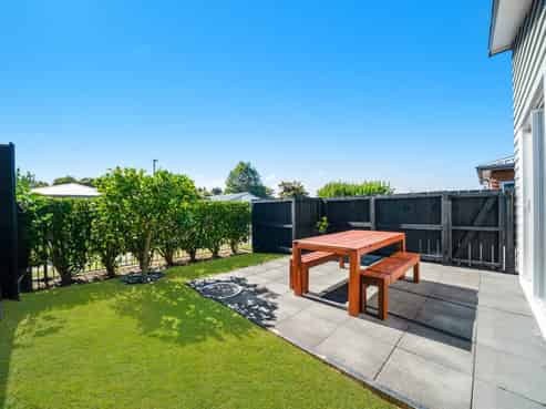 14 Regiment Road, Takanini