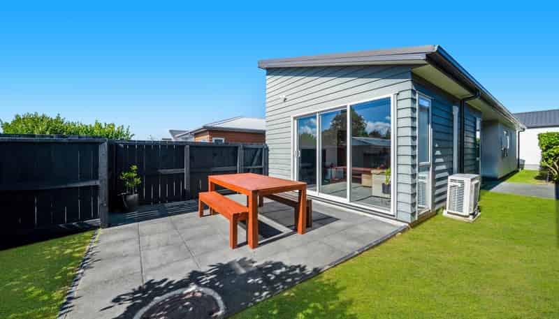 14 Regiment Road, Takanini