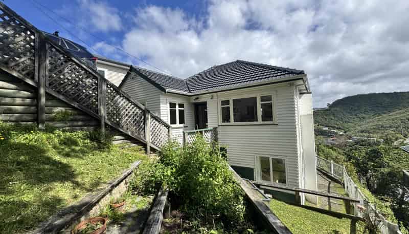 111 Nevay Road, Miramar