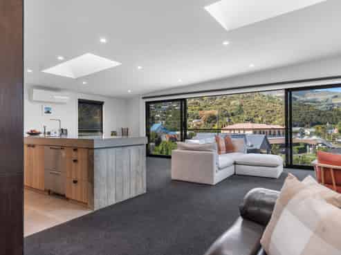 9 Woodills Road, Akaroa