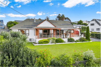 53 Brightside Road, Stanmore Bay