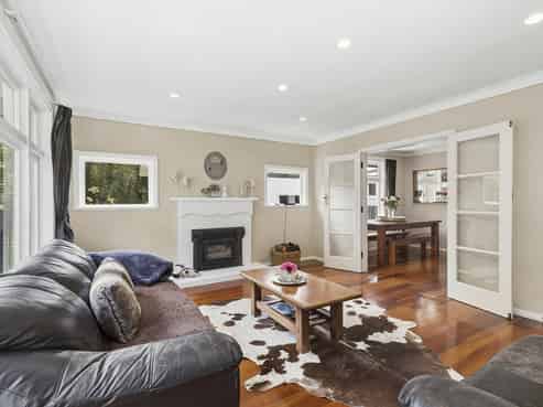 64 Airlie Road, Plimmerton