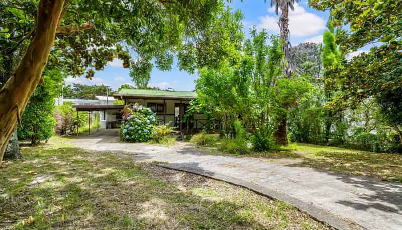 355 Whangaparaoa Road, Stanmore Bay