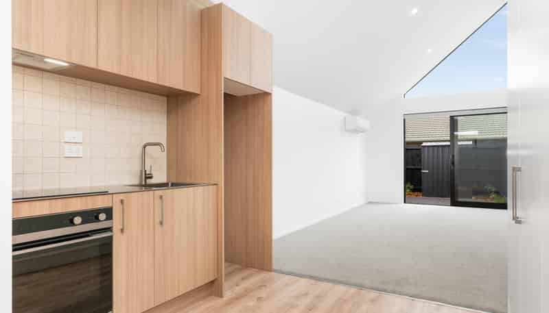 8/7 Grove Road, Addington