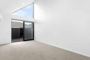 8/7 Grove Road, Addington