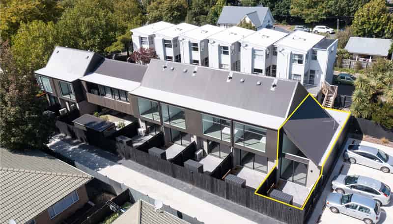 8/7 Grove Road, Addington