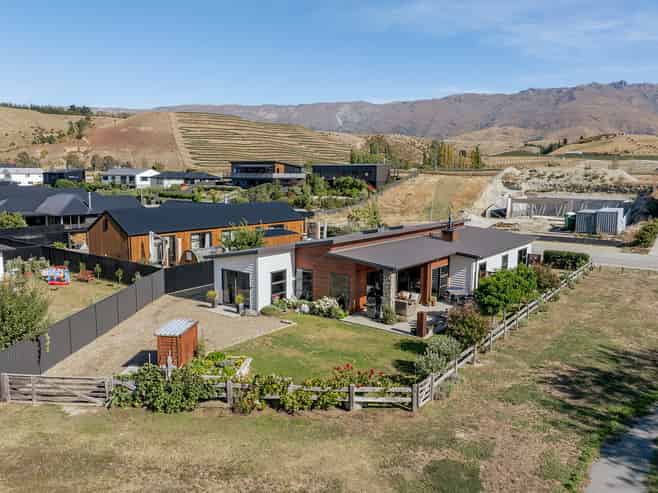 54 Stratford Drive, Mount Pisa, Cromwell