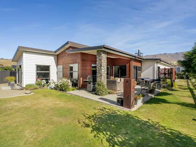 54 Stratford Drive, Mount Pisa, Cromwell