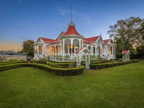 642 Pioneer Highway, Highbury