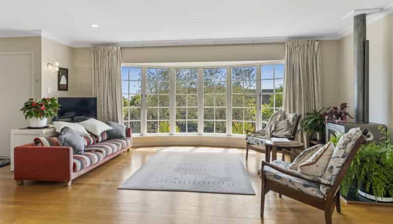 25 Churchill Avenue, Richmond