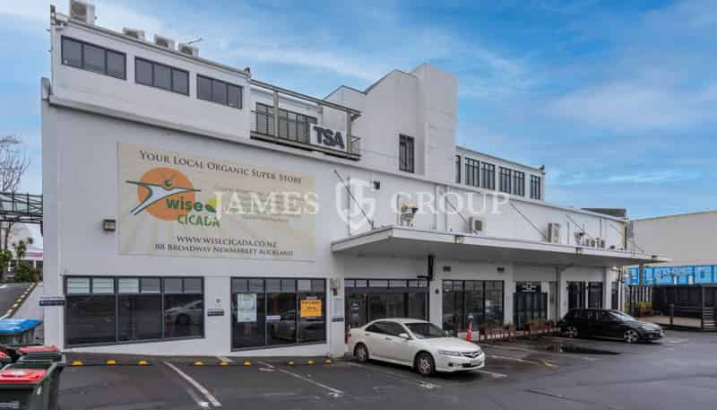 88 Broadway, Newmarket
