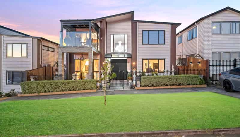 16 Lime Hill Rise, Flat Bush