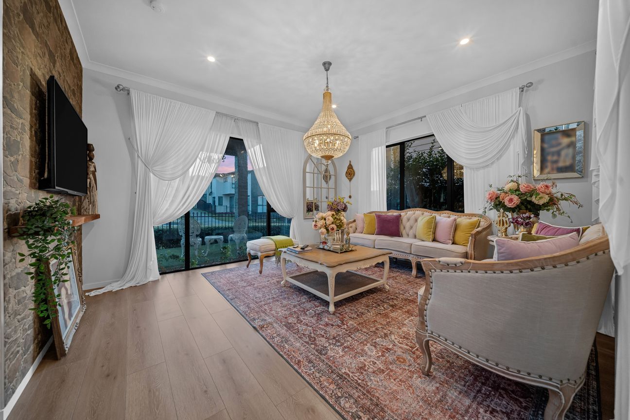 HOME DESIGNED TO IMPRESS EVERYONE ! - Ansicht 2