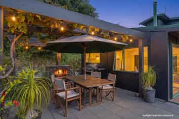 100 Kaipapaka Row, Te Rerenga