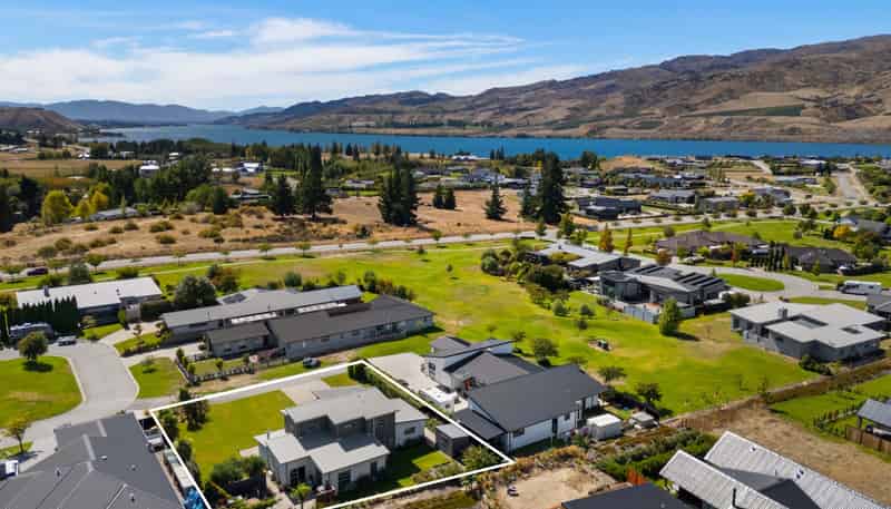 10 Kowhai Place, Cromwell