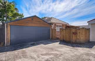 2/2 Plane Street, Avondale