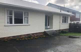 2/8 Coronation Road, Hillcrest