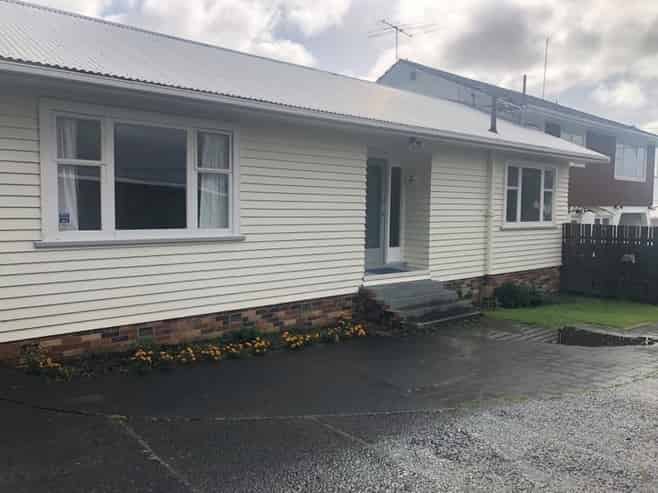 2/8 Coronation Road, Hillcrest