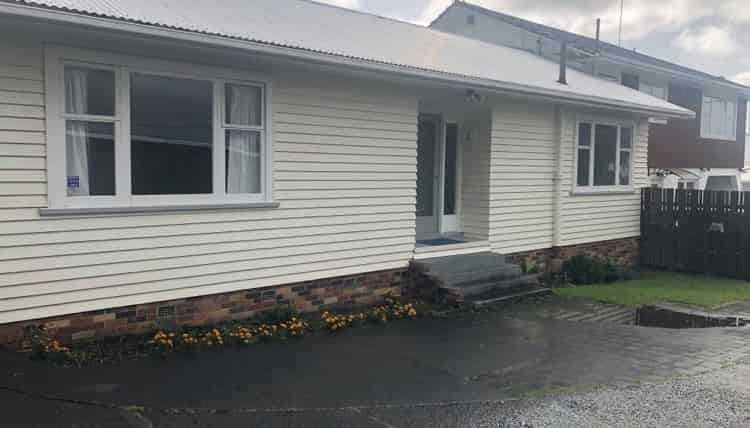 2/8 Coronation Road, Hillcrest