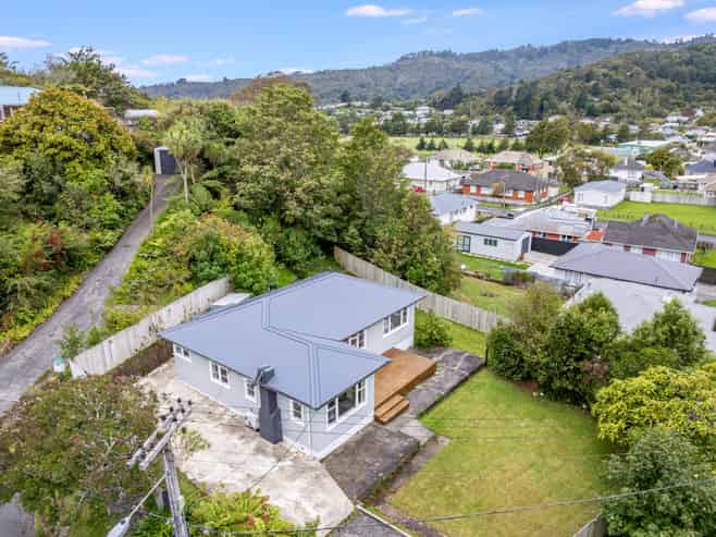 16 Rintoul Grove, Stokes Valley