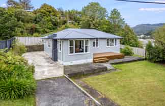 16 Rintoul Grove, Stokes Valley