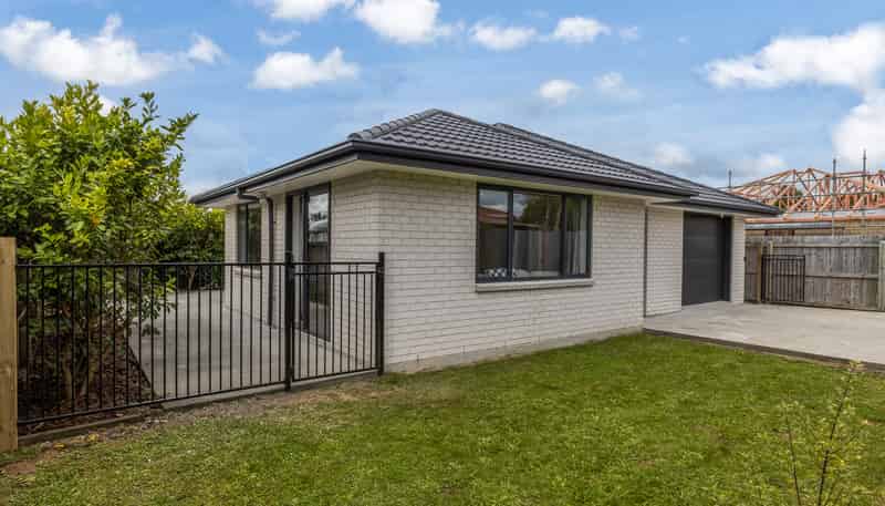 30A Queenwood Road, Levin