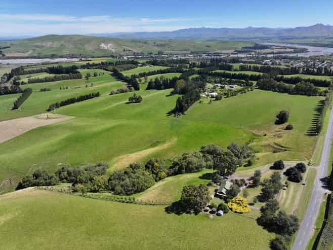 180 Leader Road West, Waiau