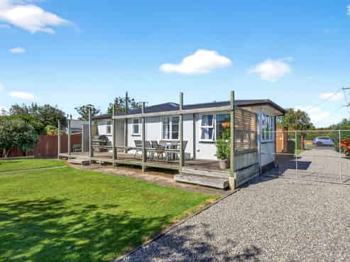 2 Philip Street, Carterton