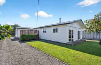 2 Philip Street, Carterton