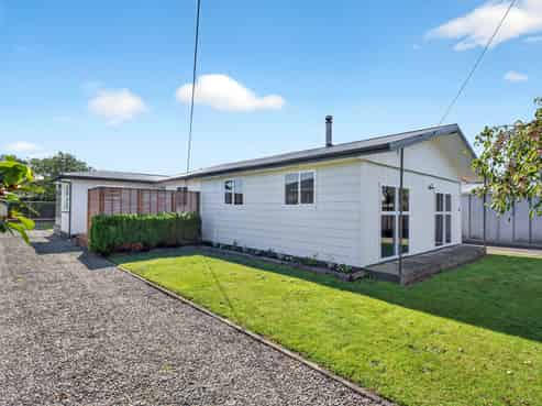 2 Philip Street, Carterton